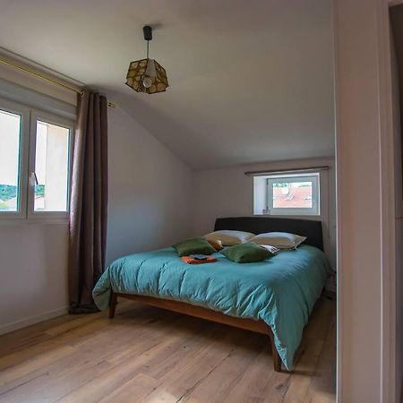 Emilie Une Nuit - 3 Chambres Au 2E Etage - Maison Avec Chats Vandieres  Eksteriør billede