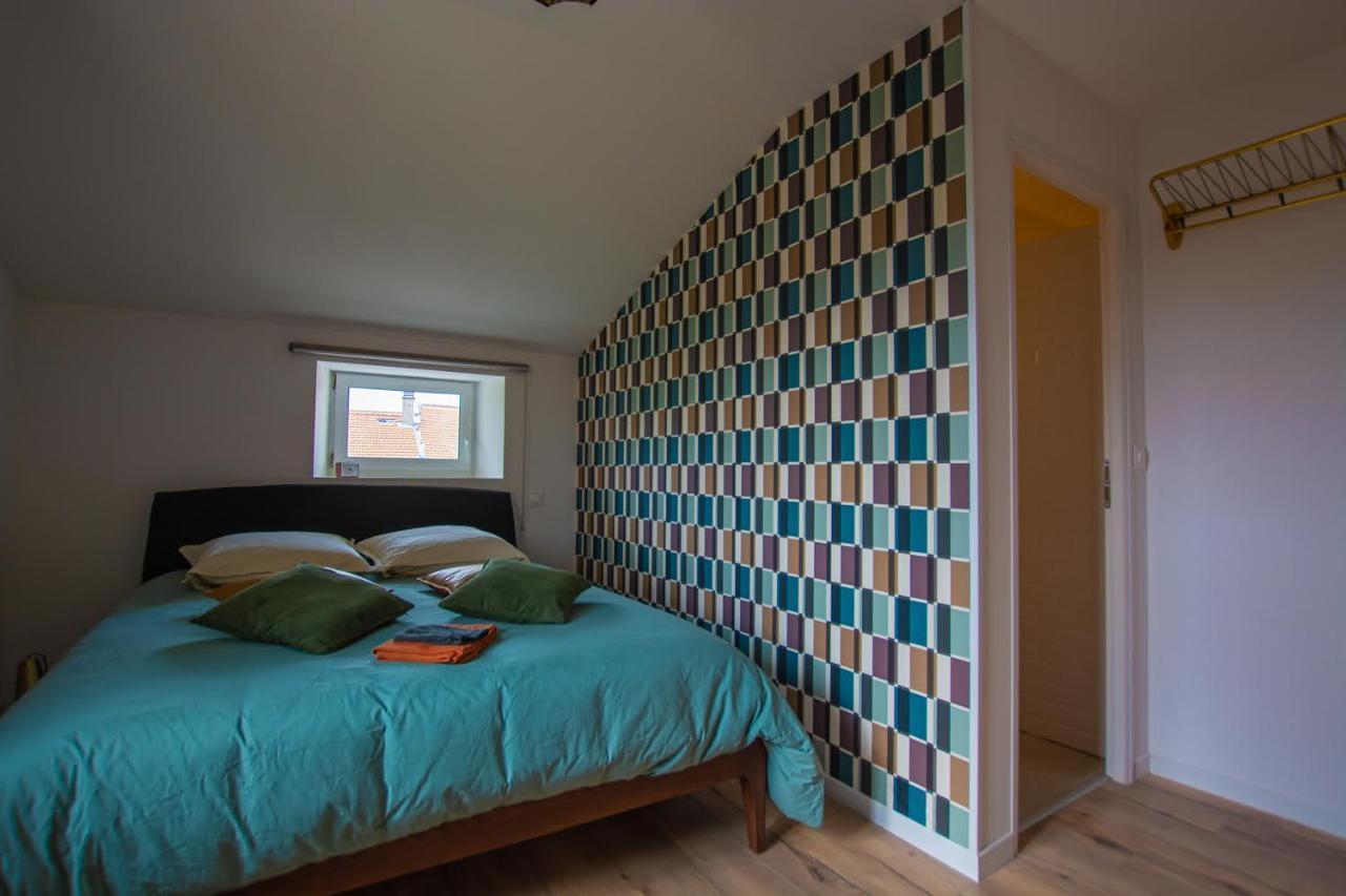 Emilie Une Nuit - 3 Chambres Au 2E Etage - Maison Avec Chats Vandieres  Eksteriør billede