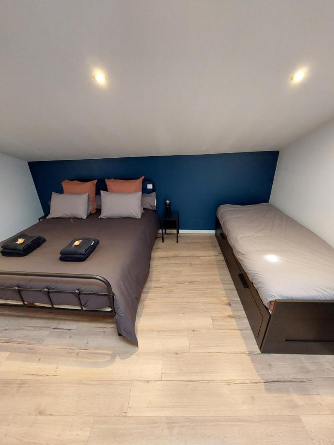 Emilie Une Nuit - 3 Chambres Au 2E Etage - Maison Avec Chats Vandieres  Eksteriør billede